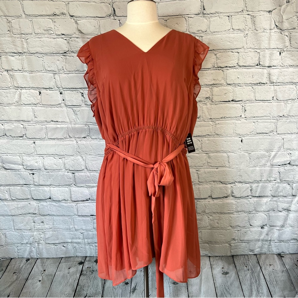 Elegant Rust Dress with Ruffle Sleeves